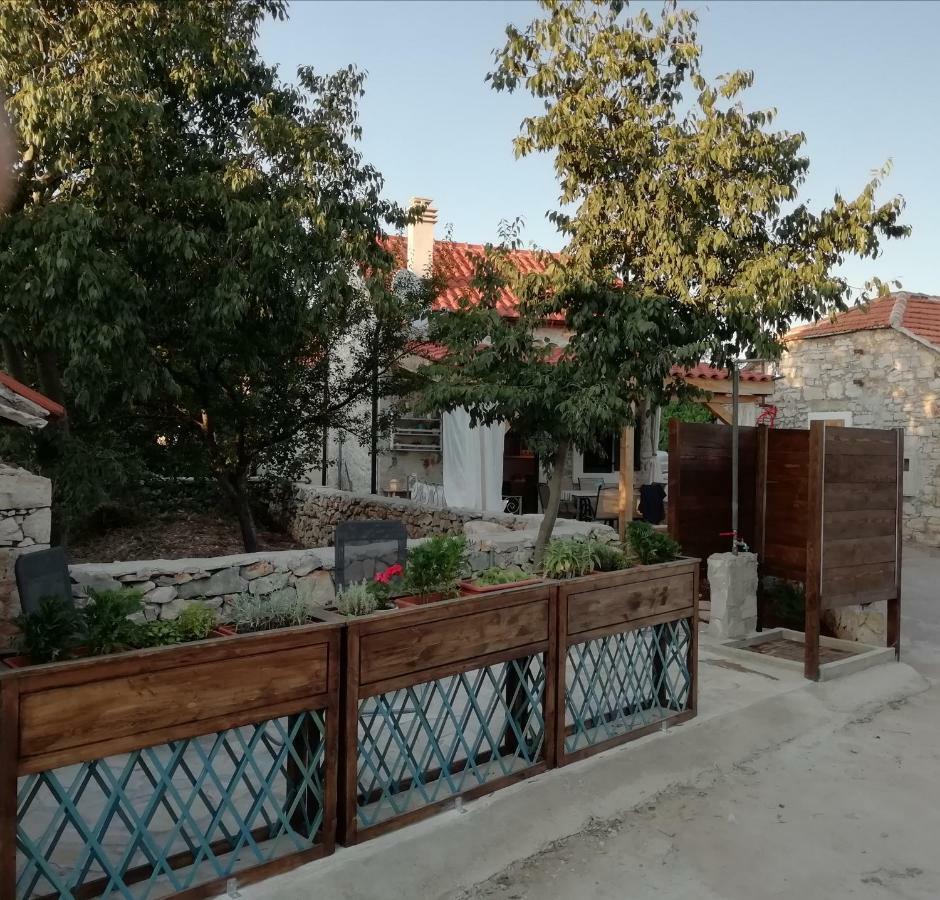 לוזובאק Krka Waterfalls Stonehouse Roko מראה חיצוני תמונה