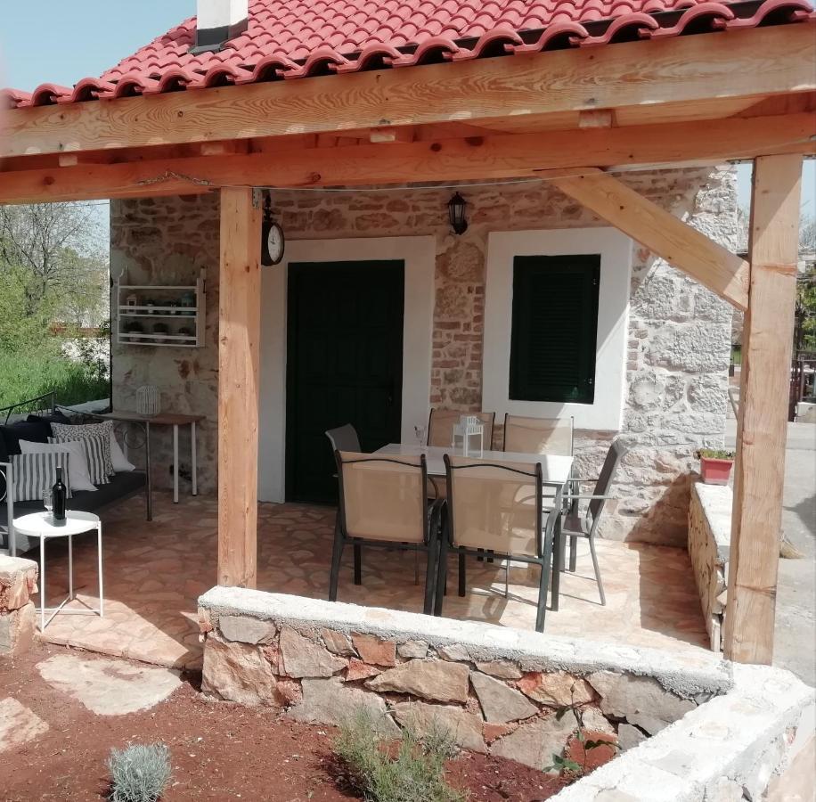 לוזובאק Krka Waterfalls Stonehouse Roko מראה חיצוני תמונה