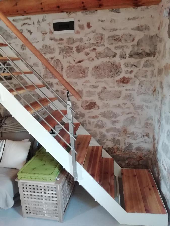 לוזובאק Krka Waterfalls Stonehouse Roko מראה חיצוני תמונה