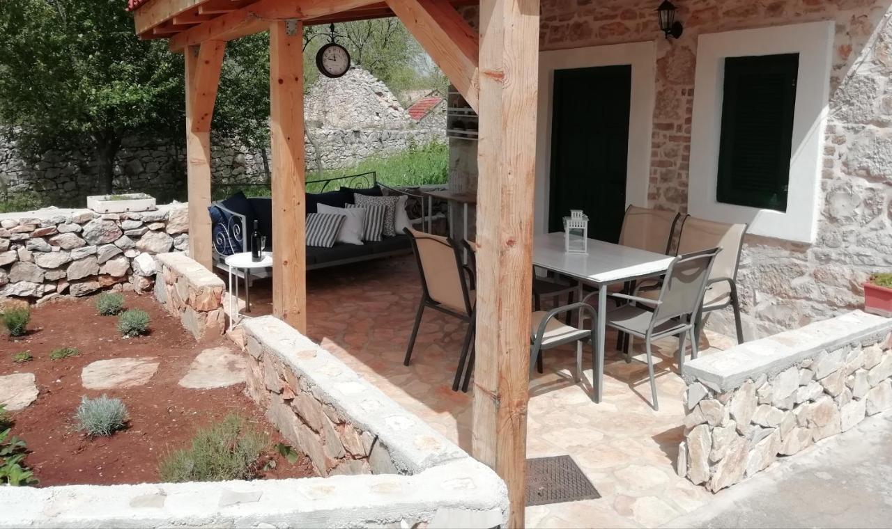 לוזובאק Krka Waterfalls Stonehouse Roko מראה חיצוני תמונה