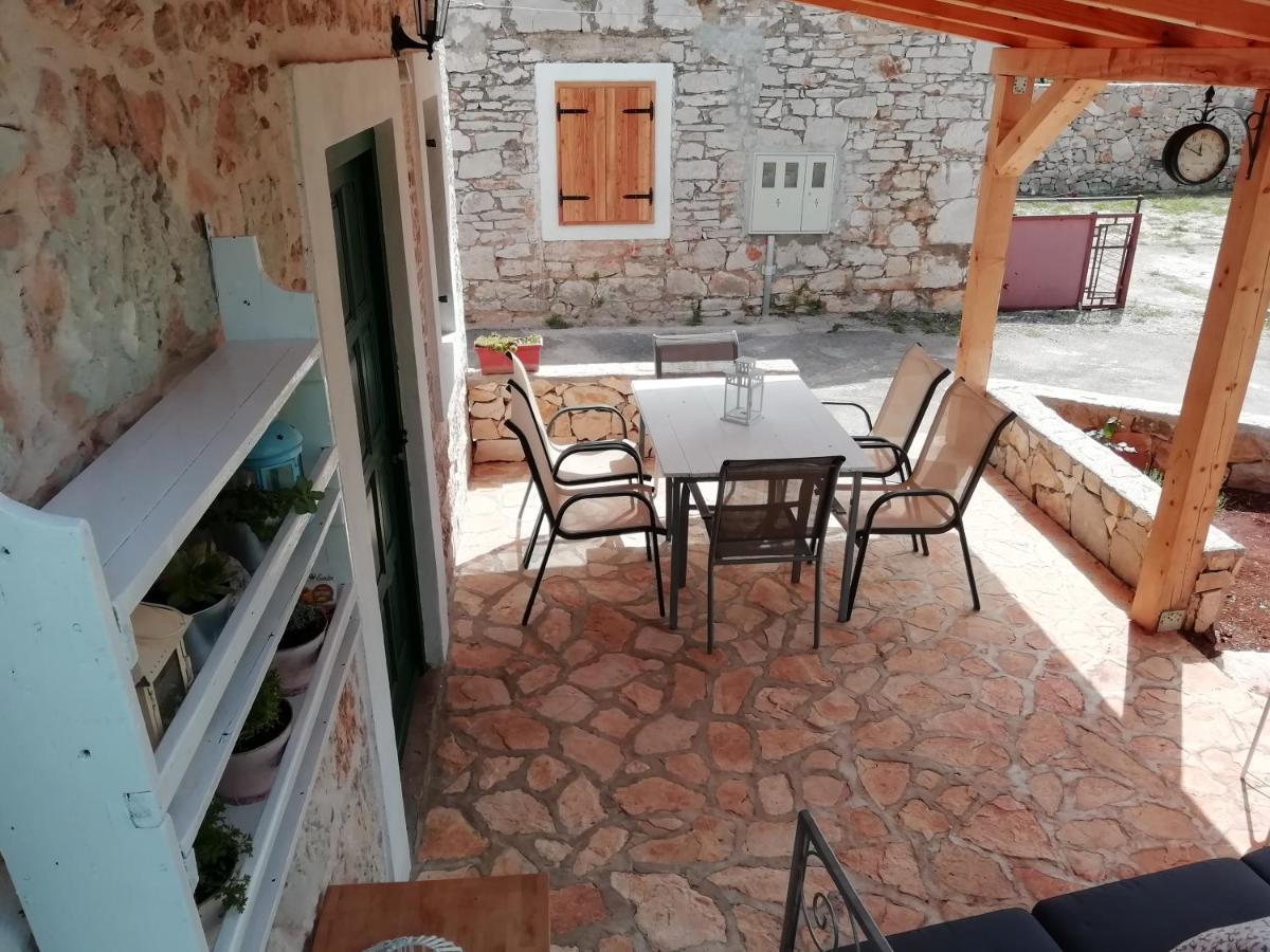 לוזובאק Krka Waterfalls Stonehouse Roko מראה חיצוני תמונה