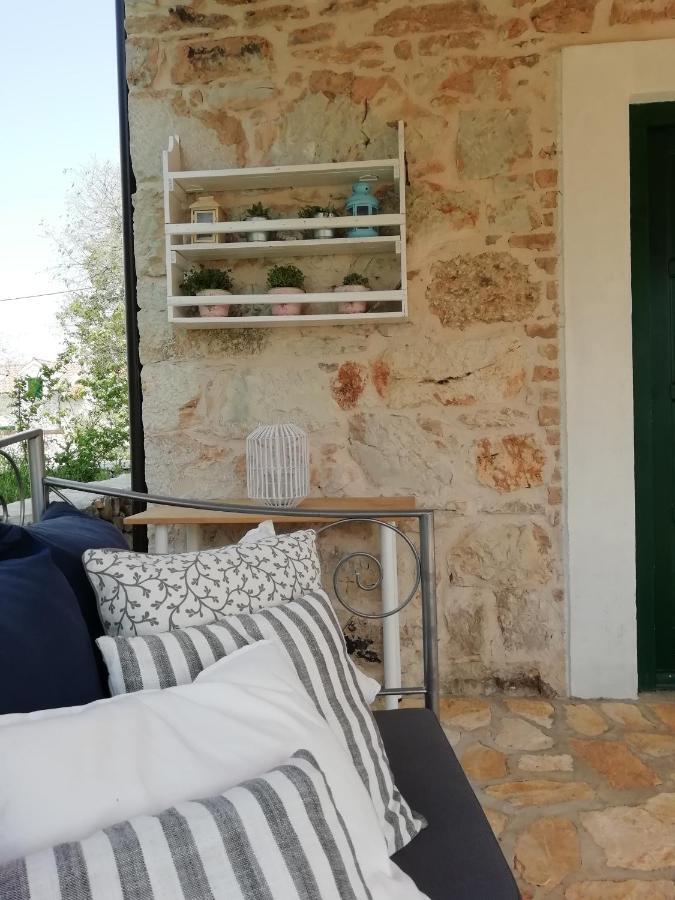 לוזובאק Krka Waterfalls Stonehouse Roko מראה חיצוני תמונה